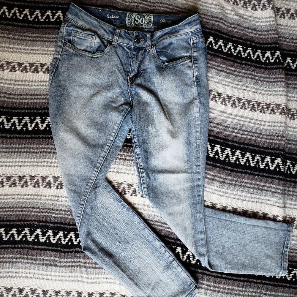 SO size 9 acid wash skinny jeans
